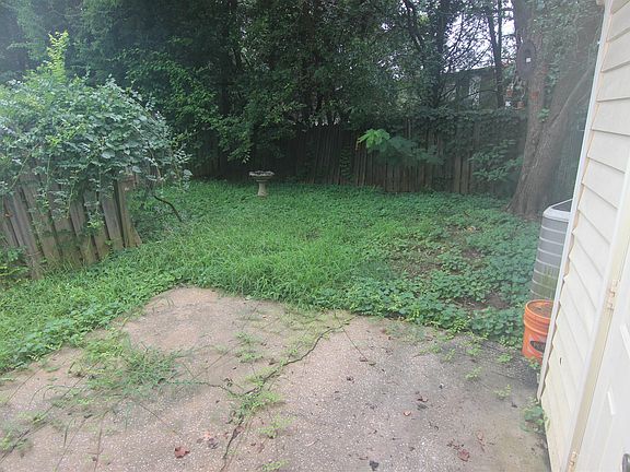 3rd image of 1640 N Tennessee Blvd