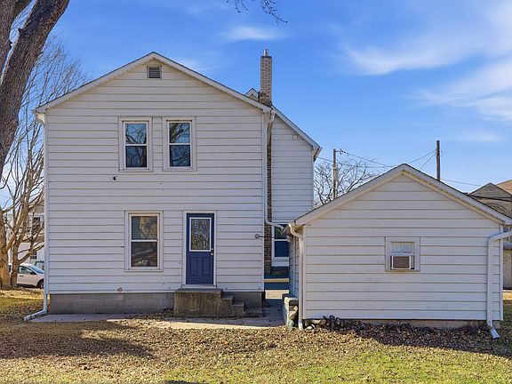 4th image of 406 S Congress Ave