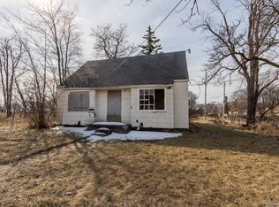 1013 W Pasadena Ave, Flint, MI 48504