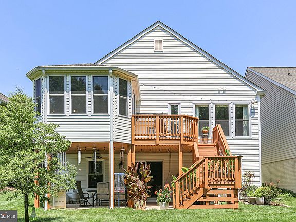 4th image of 6 Sugargrove Dr