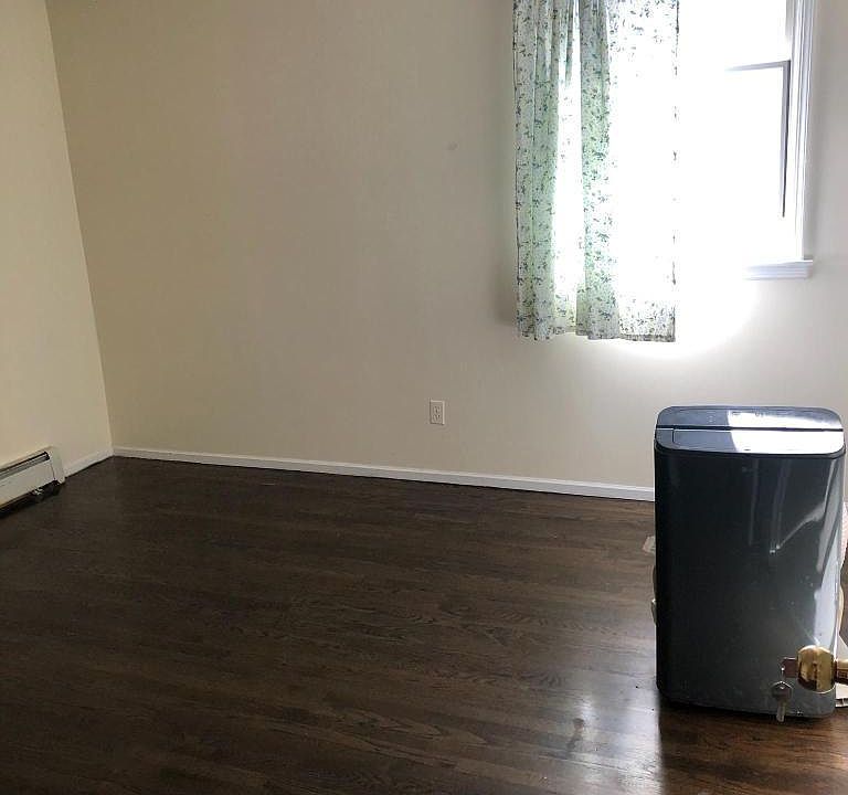 1st image of 4707 163rd St Floor 2