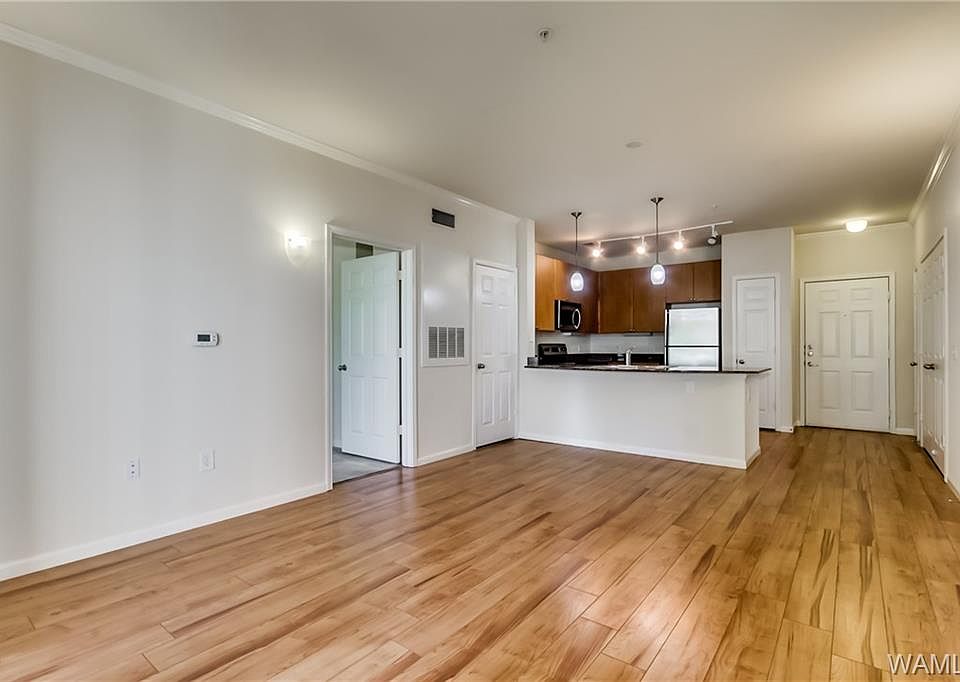 1st image of 1901 5th Ave E Unit 1301