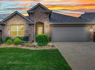 2109 Bishop Barrel Ln, Saint Paul, TX 75098