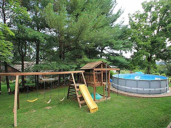 3rd image of 3424 Terrace Hill Dr NE