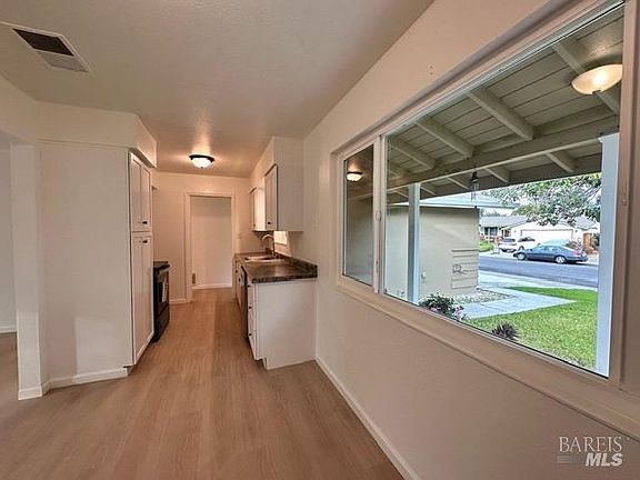 5th image of 2119 Tipton Way