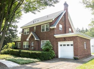 6 Log Cabin Ct, Altoona, PA 16602