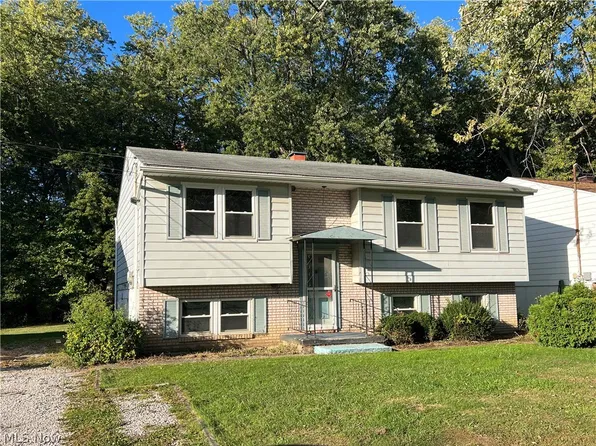 1411 E 27th St, Ashtabula, OH 44004