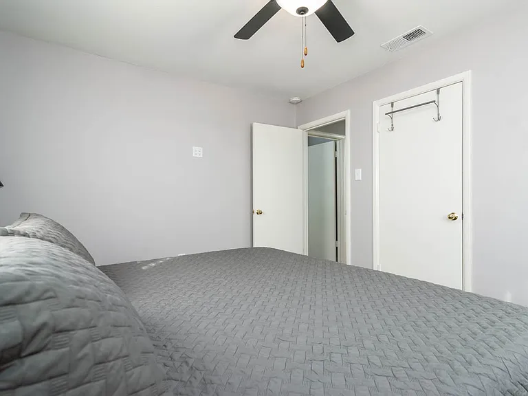 312 Warren St — Photo 28