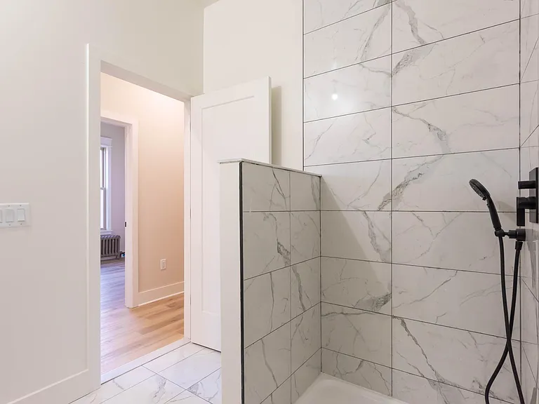 4535 Commonwealth St #101 — Photo 6