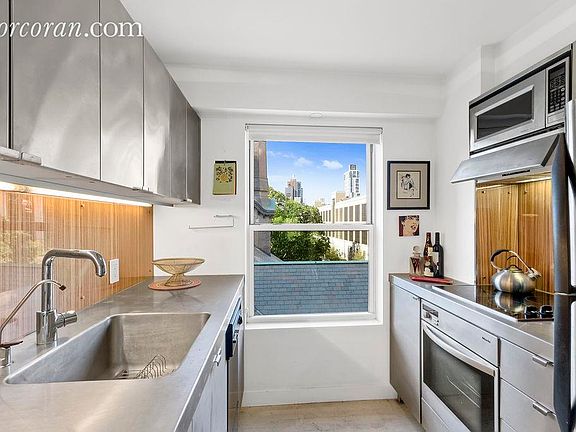 5th image of 360 W 28th St APT 6B