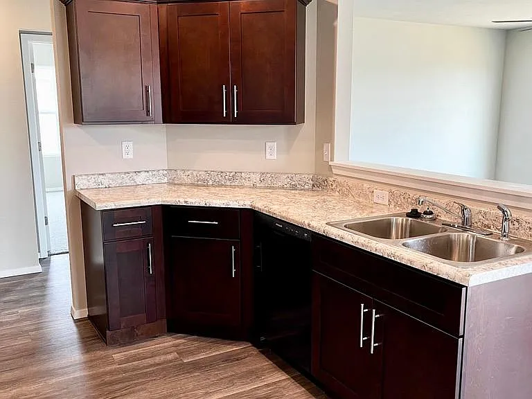 2816 W McLaren Dr — Photo 12