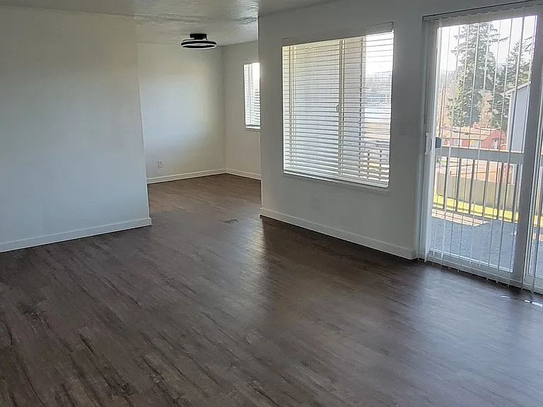 Narrows Landing Apartments — Photo 9