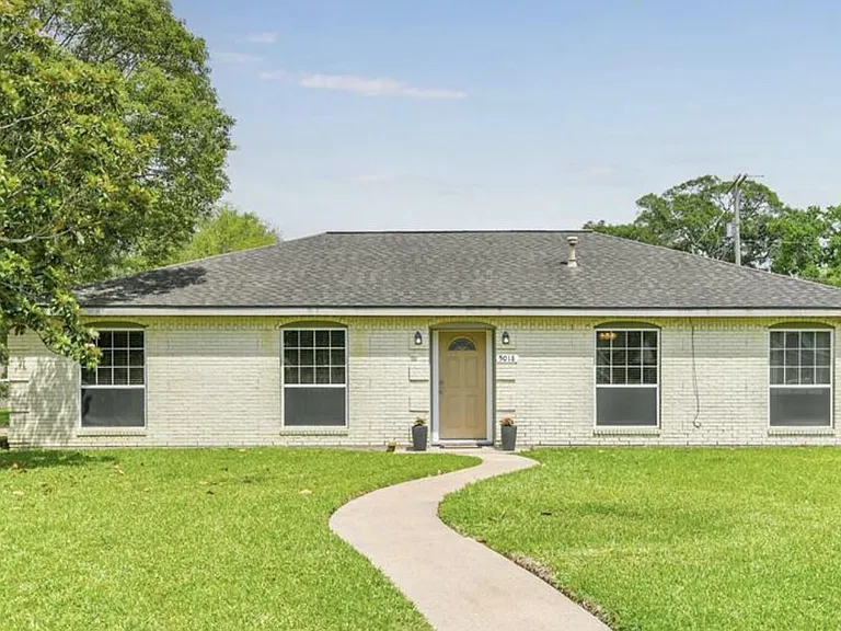 5018 Ash Ct — Photo 1