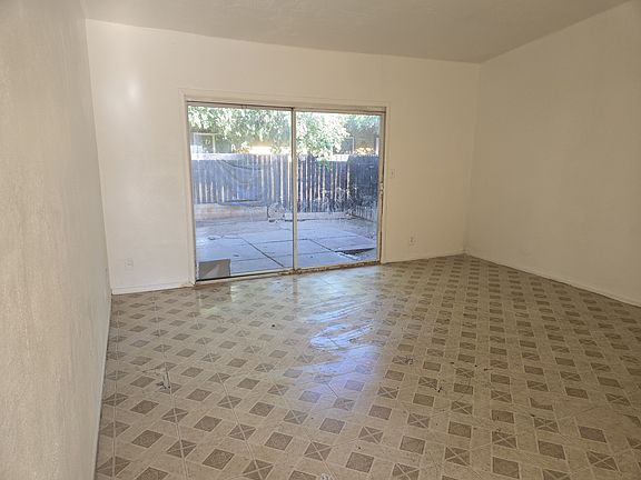 4th image of 2108 W Heatherbrae Dr APT 10
