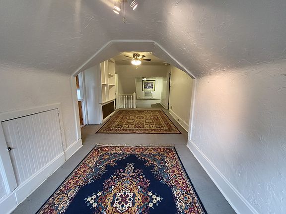 3rd image of 1301 N Franklin St #2