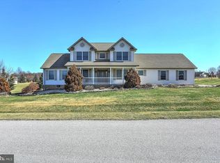 46 Logan Cir, Littlestown, PA 17340
