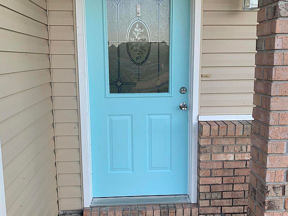 2nd image of 306 Woodward Dr