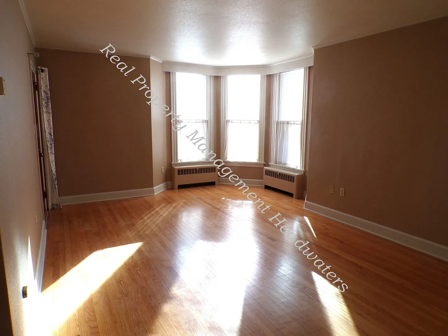 S. Benton Ave. 28 — Photo 2
