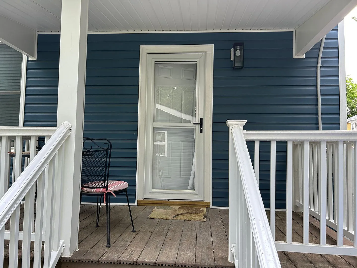2 Bedroom Renovated Rental Property — Photo 3