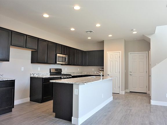 4th image of 1662 S 82nd Way