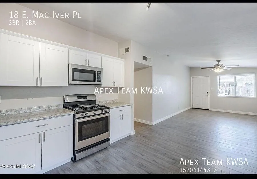 Building Photo - 18 E Mac Iver Pl