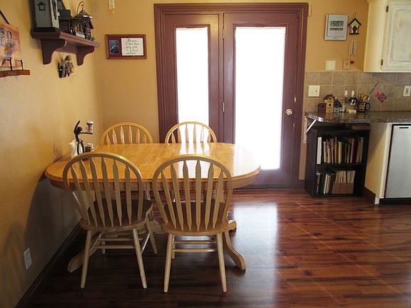 4th image of 558 S Marjorie Ave