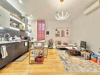 Rented by Doorway NYC, LLC