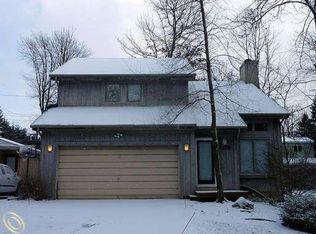 4335 Forbush Ave, West Bloomfield, MI 48323