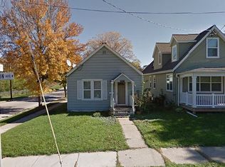 1941 Jefferson Ave, Waukesha, WI 53186