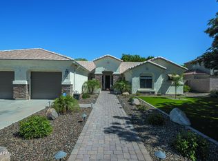 7238 W Softwind Dr, Peoria, AZ 85383