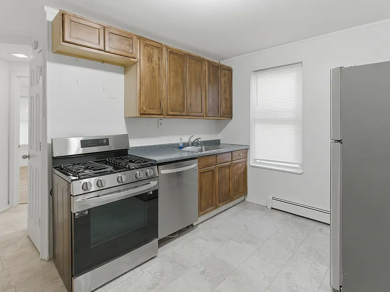 339 2nd Ave #1 — Photo 9