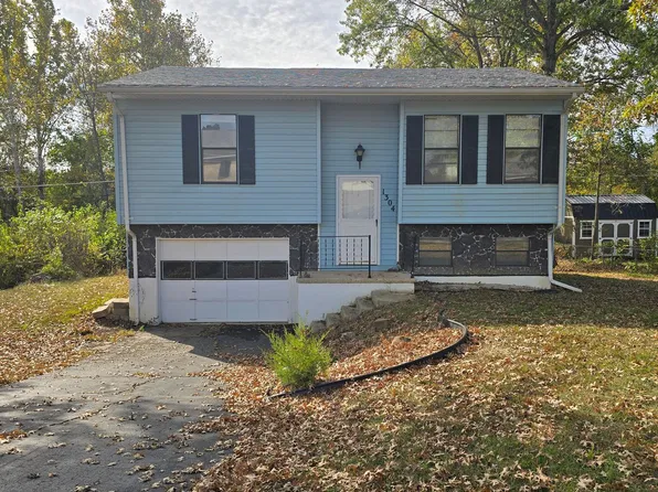 1304 Winchester Dr, Rolla, MO 65401