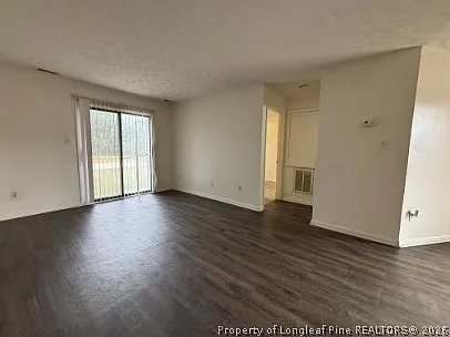 1122 Southwood Dr #4 — Photo 3