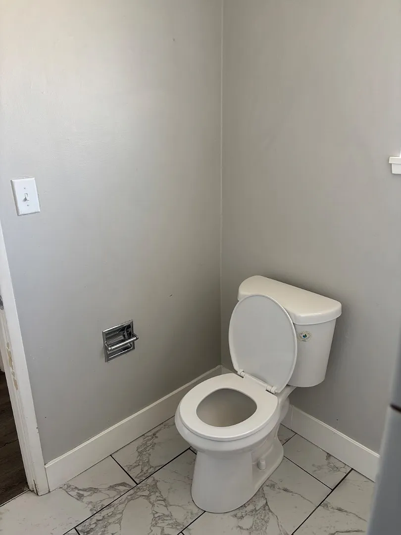 614 B St — Photo 3