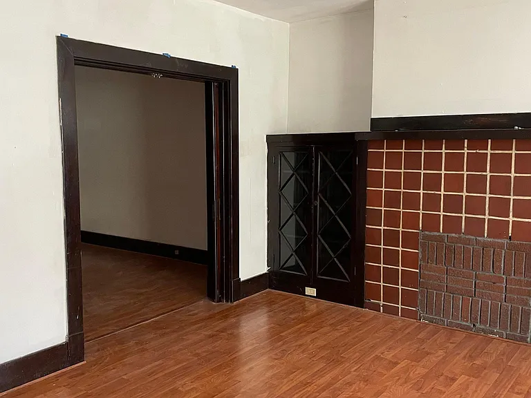 605 Greenfield Ave #2 — Photo 4