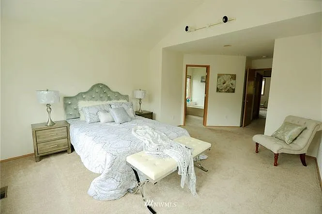 25828 SE 41st Pl — Photo 17