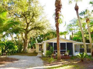 2521 Date St, Saint James City, FL 33956