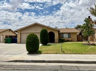 625 Cottonwood Dr, Ridgecrest, CA 93555