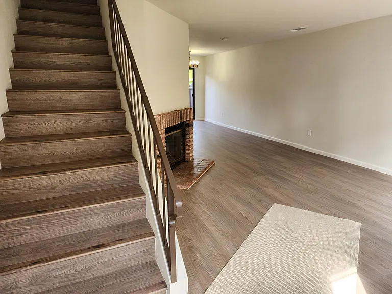 4353 Howard Ave — Photo 4