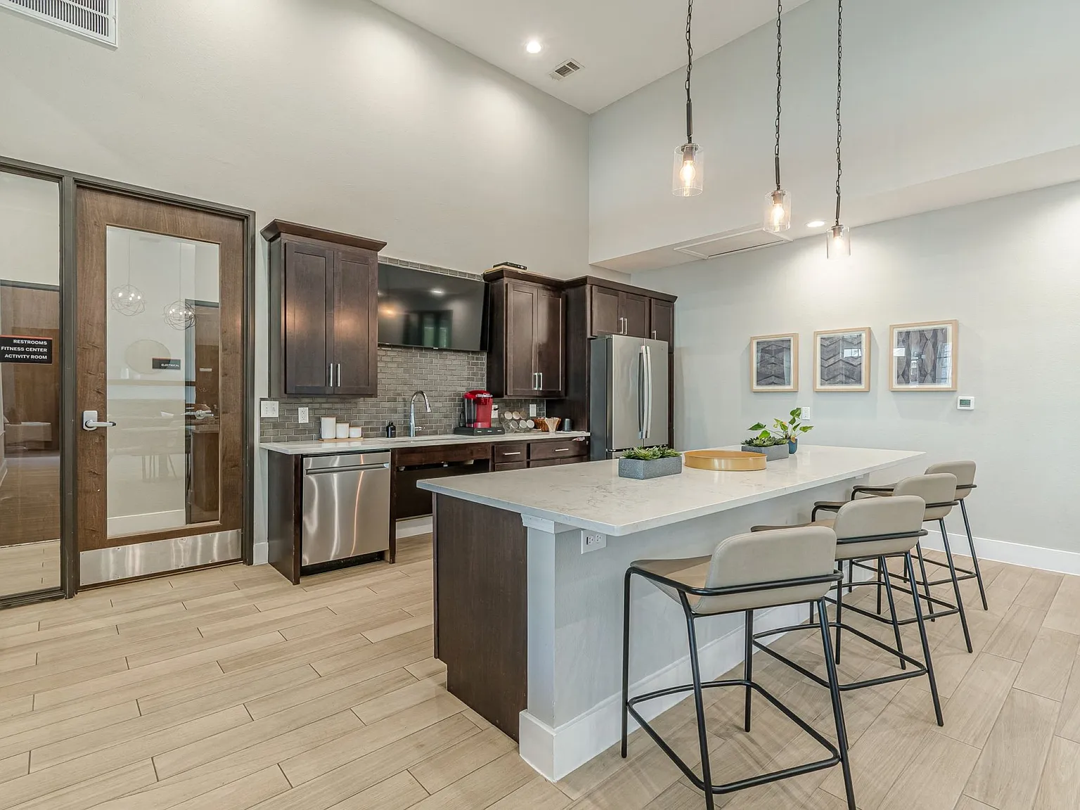 Woodway Village — Photo 4