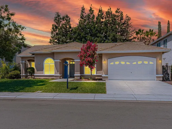 4017 Tierra Lago Dr, Modesto, CA 95356