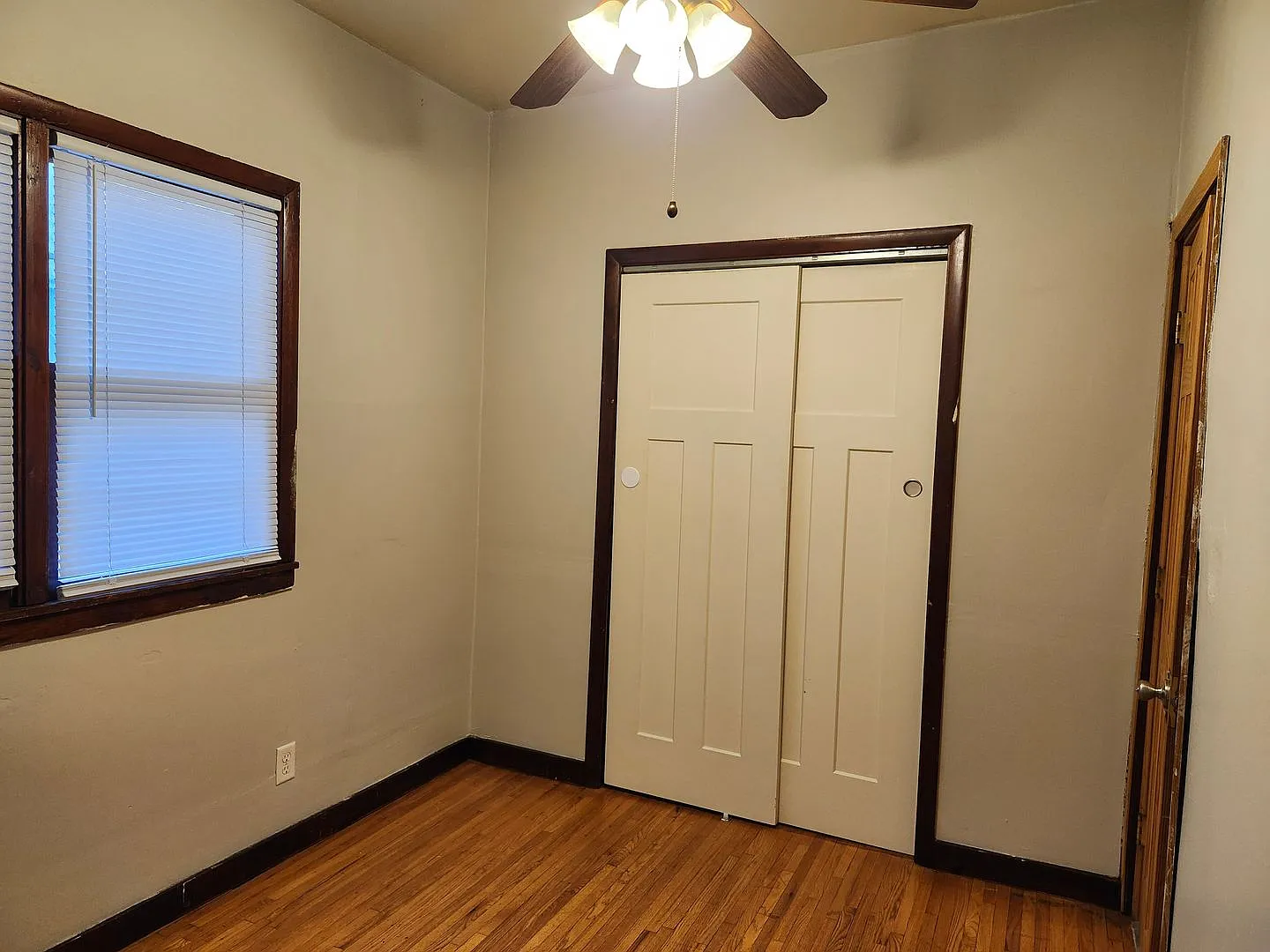 1552 Edmund Ave — Photo 3