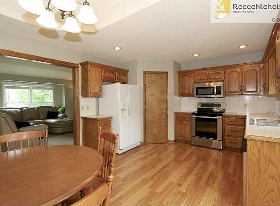 2nd image of 418 Fletcher Dr