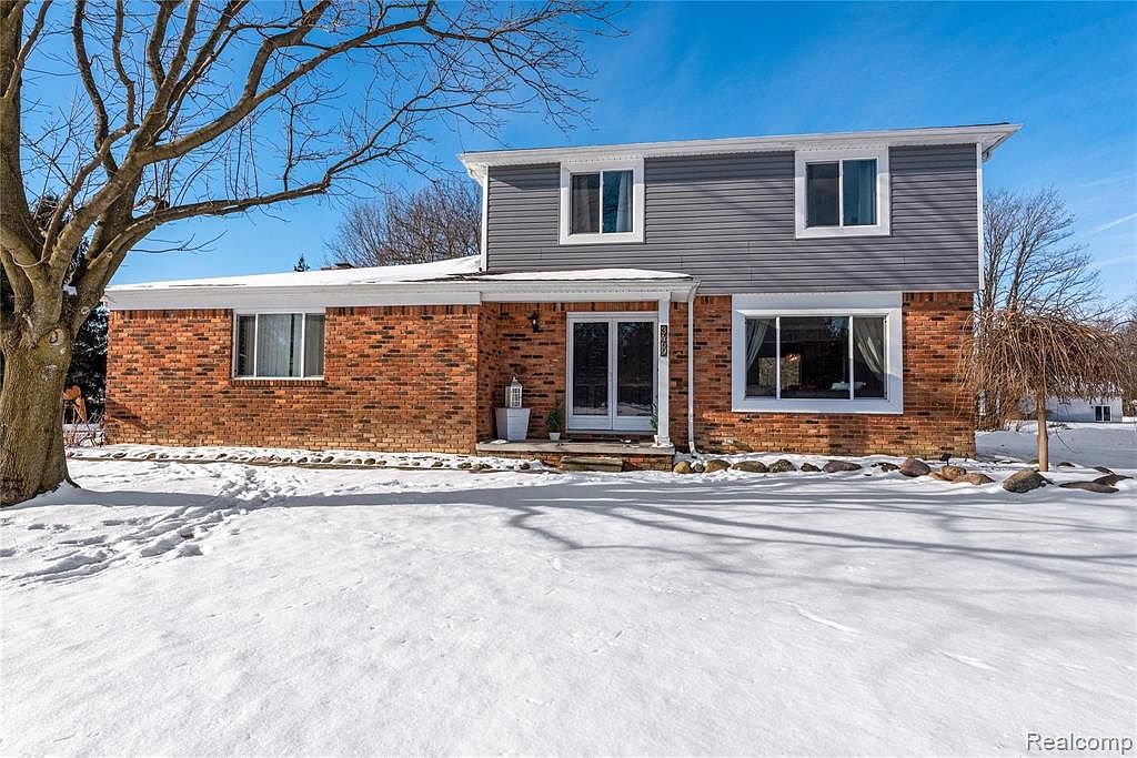 3469 Harvey Lake Rd, Highland, MI 48356 Zillow