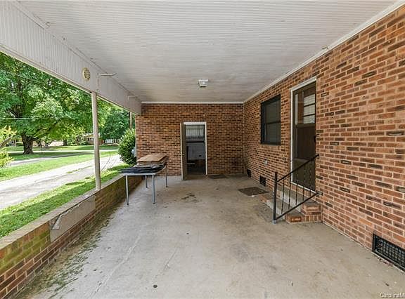 4th image of 5825 Kinghurst Dr