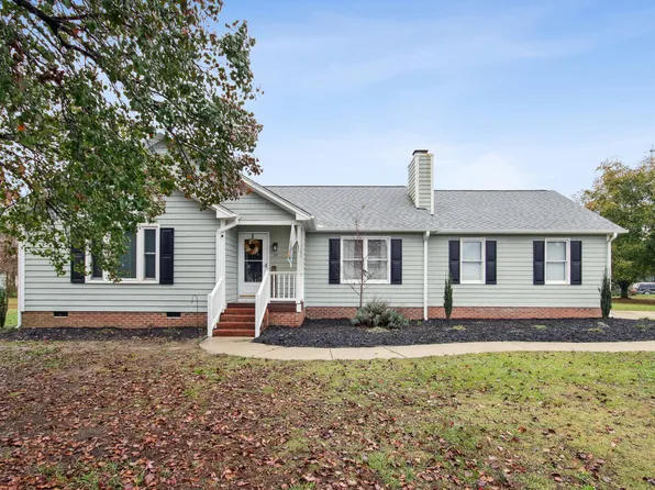 20 Annie V Dr, Clayton, NC 27520