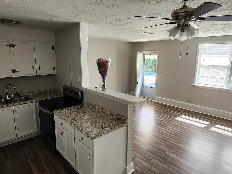 2341 Walden Dr #1 — Photo 4