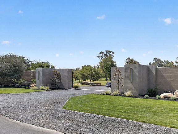 2nd image of 10717 Golf Link Rd