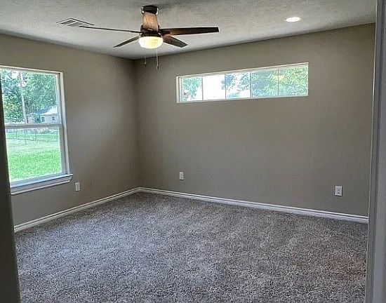 5th image of 709 W Evans St