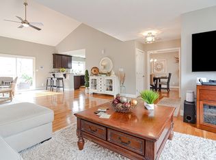 15 Lurie Cir, Stoughton, MA 02072